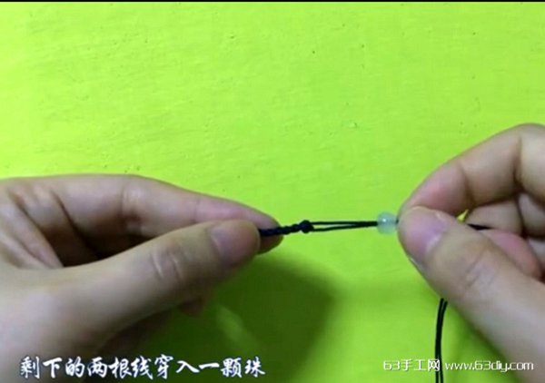 蝴蝶结手链编法 第19步