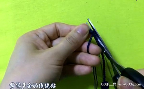 蝴蝶结手链编法 第25步